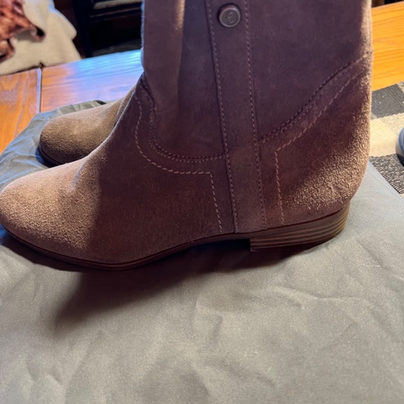 Frye Sarah Shortie - Picture 2 of 3